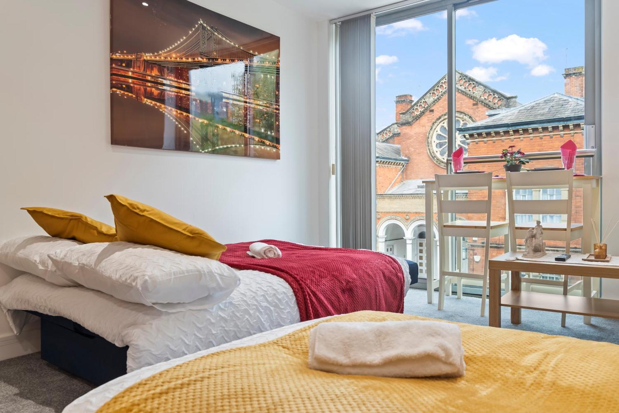 Heart Of City Centre Luxury Apartment With Secure Underground Parking Бирмингам Екстериор снимка
