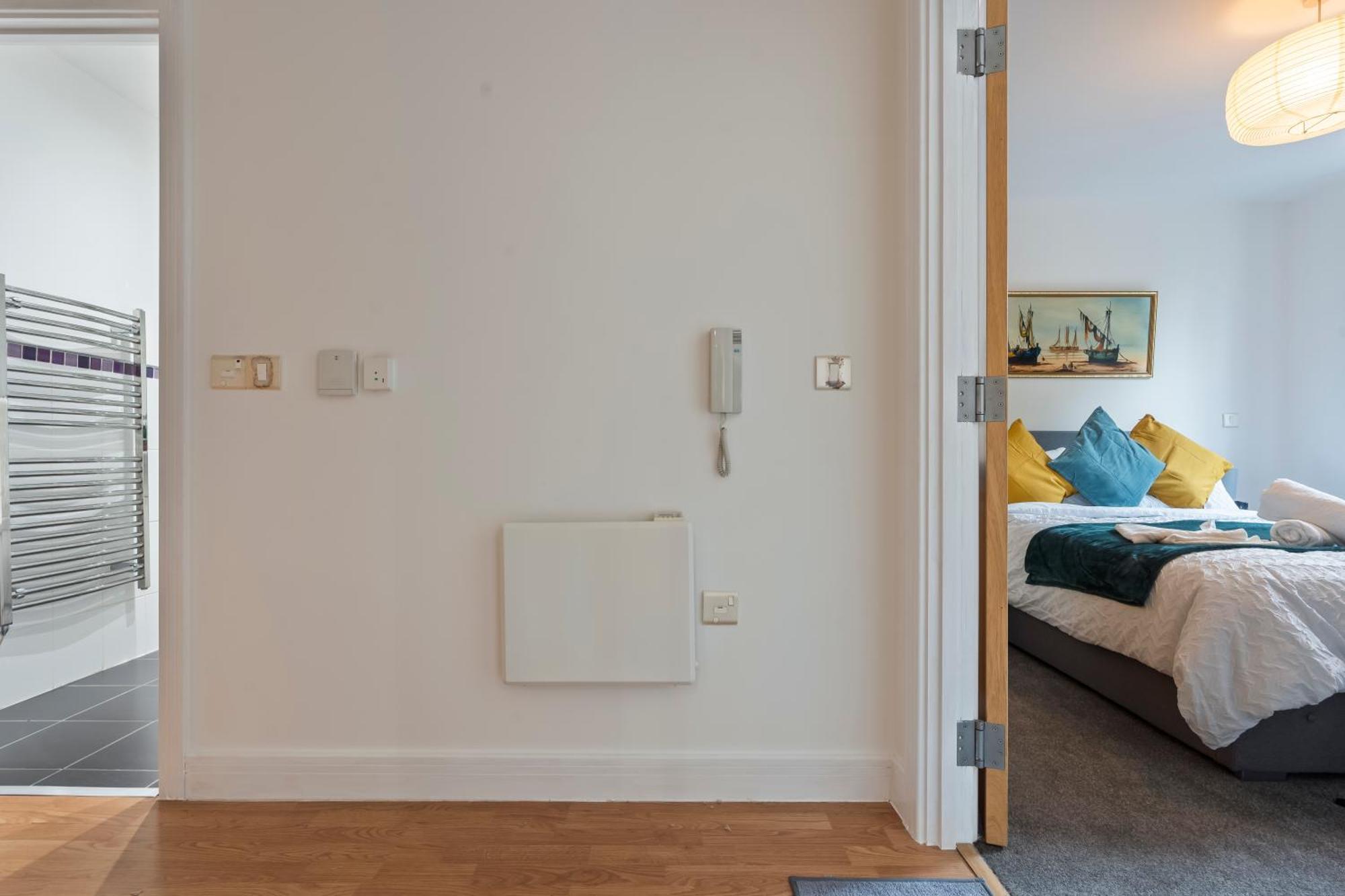 Heart Of City Centre Luxury Apartment With Secure Underground Parking Бирмингам Екстериор снимка